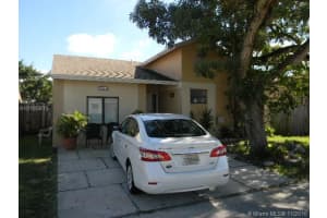 1111 SW 109th Ave, Pembroke Pines, FL 33025, Sold 01/03/17