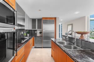 520 West Ave, Miami Beach, FL 33139, Sold 05/15/17