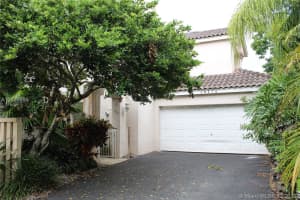 10173 NW 4th St, Plantation, FL 33324, Sold 05/01/17