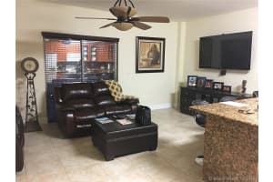 17350 NW 67th Ave, Hialeah, FL 33015, Sold 02/03/17
