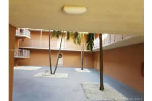 17600 NW 68th Ave APT B1002, Hialeah, FL 33015, Sold 02/17/17