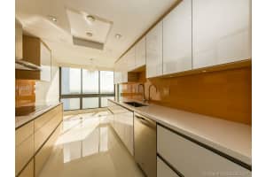 1581 Brickell Ave, Miami, FL 33129, Sold 09/05/17