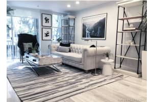 325 Meridian Ave, Miami Beach, FL 33139, Sold 07/17/17