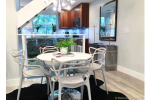 325 Meridian Ave, Miami Beach, FL 33139, Sold 07/17/17