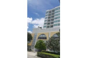 2200 NE 4th Ave, Miami, FL 33137, Sold 03/17/17
