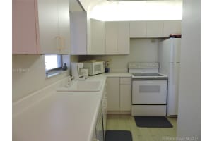 2400 S Ocean Dr, Hollywood, FL 33019, Sold 01/02/18