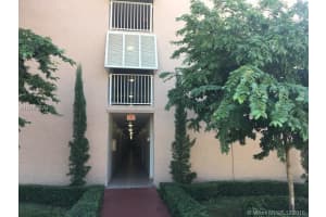 8511 NW 8th St, Miami, FL 33126, Sold 02/01/17