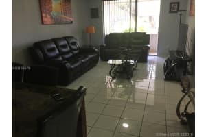 8511 NW 8th St, Miami, FL 33126, Sold 02/01/17