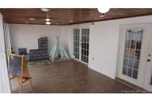 2713 W 55th Pl, Hialeah, FL 33016, Sold 02/07/17