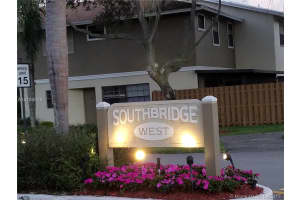 10720 NW 11th St, Pembroke Pines, FL 33026, Sold 06/08/17