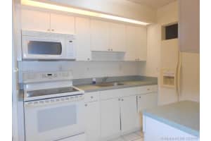 19025 NW 62nd Ave, Hialeah, FL 33015, Sold 04/17/17