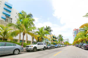 240 Collins Ave #3b, Miami Beach, FL 33139, Sold 01/31/17