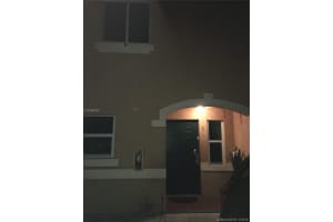 7915 NW 8th St #3b, Miami, FL 33126, Sold 01/24/17
