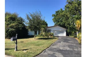 11321 NW 40th St, Coral Springs, FL 33065, Sold 03/27/17