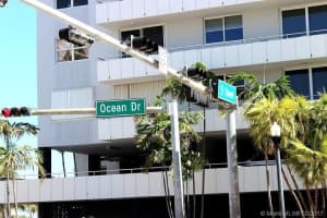 465 Ocean Dr, Miami Beach, FL 33139, Sold 04/10/17