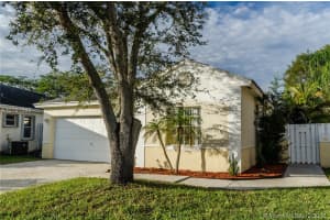 101 W Riverbend Dr, Sunrise, FL 33326, Sold 01/31/17