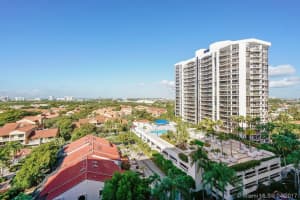 3610 Yacht Club Dr, Miami, FL 33180, Sold 05/16/17