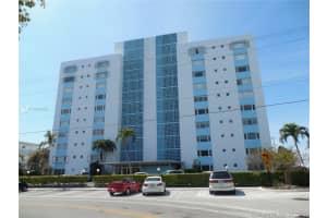 10300 W Bay Harbor Dr #6c, Bay Harbor Islands, FL 33154, Sold 01/30/17
