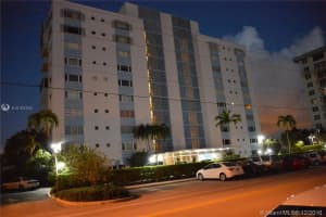 10300 W Bay Harbor Dr #6c, Bay Harbor Islands, FL 33154, Sold 01/30/17