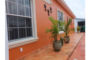 7301 NW 169th Terrace, Hialeah, FL 33015, Sold 04/27/17
