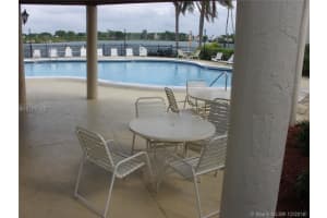 20105 NE 3rd Ct, Miami, FL 33179, Sold 03/31/17