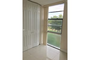 20500 W Country Club Dr, Miami, FL 33180, Sold 02/24/17