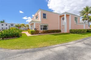 20658 NE 25th Ct, Miami, FL 33180, Sold 06/08/17