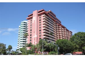 5225 Collins Ave, Miami, FL 33140, Sold 06/27/17
