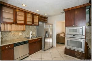 2525 NE 214th St, Miami, FL 33180, Sold 02/15/17