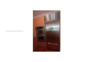 218 SE 14th St, Miami, FL 33131, Sold 02/16/17