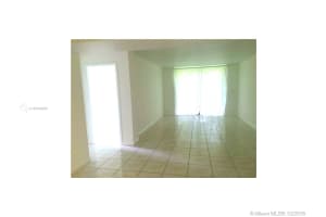 9440 Fontainebleau Blvd, Miami, FL 33172, Sold 02/06/17