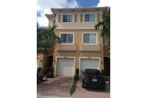 2646 SW 81st Ave, Miramar, FL 33025, Sold 02/23/17