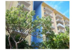 4550 NW 9th St #104e, Miami, FL 33126, Sold 04/27/17