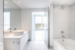 4250 Biscayne Blvd, Miami, FL 33137, Sold 04/28/17