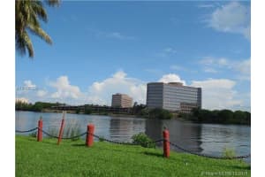 5201 NW 7th St, Miami, FL 33126, Sold 02/23/18