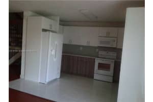 9560 Alcazar Ln, Davie, FL 33324, Sold 02/28/17