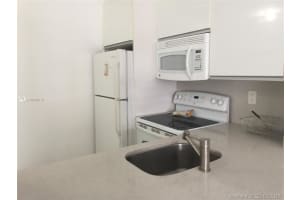 1441 Lincoln Rd, Miami Beach, FL 33139, Sold 08/18/17