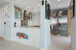 201 Aqua Ave, Miami Beach, FL 33141, Sold 07/14/17