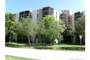 3301 N Country Club Dr, Miami, FL 33180, Sold 06/08/18