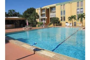 8801 W Flagler St, Miami, FL 33174, Sold 03/17/17