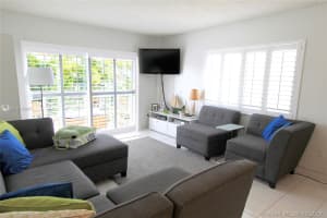 1450 Lincoln Rd, Miami Beach, FL 33139, Sold 09/04/17