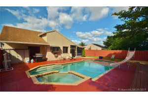 961 SW 108th Ave, Pembroke Pines, FL 33025, Sold 04/03/17