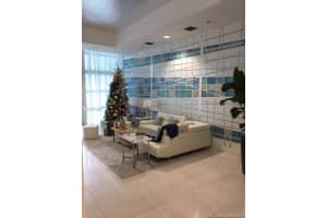 1723 SW 2nd Ave, Miami, FL 33129, Sold 05/23/17