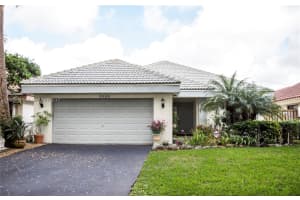 9355 NW 18th Dr, Plantation, FL 33322, Sold 03/30/17