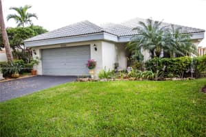9355 NW 18th Dr, Plantation, FL 33322, Sold 03/30/17