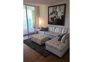 170 SE 14th St, Miami, FL 33131, Sold 03/30/17