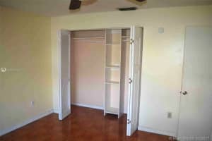 20101 NE 2nd Pl, Miami, FL 33179, Sold 03/14/17
