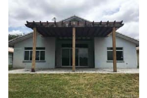 11530 SW 12th St, Pembroke Pines, FL 33025, Sold 03/02/17