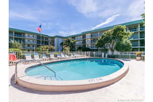 806 SE 7th St, Deerfield Beach, FL 33441, Sold 03/27/17