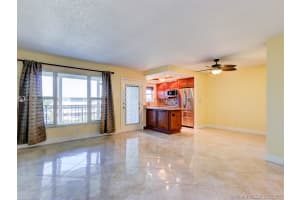 806 SE 7th St, Deerfield Beach, FL 33441, Sold 03/27/17